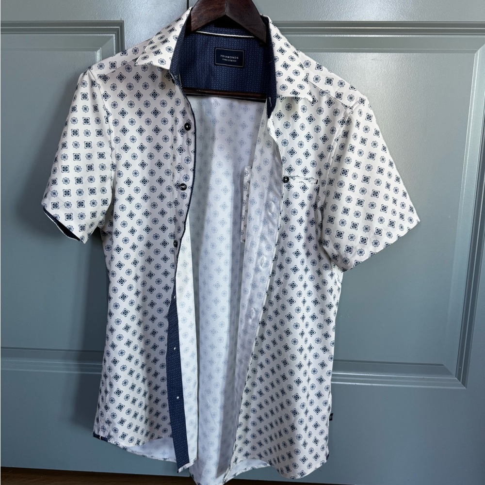 7Diamonds Men's White and Blue Patterned Shirt